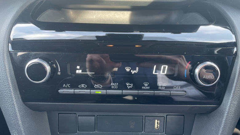 Toyota Yaris Cross 1.5 Hybrid Icon 5dr CVT Hybrid Estate